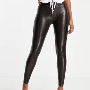 NWT Chocolate U.S.A. black high waisted vegan leather croc stretch leggings sz S
